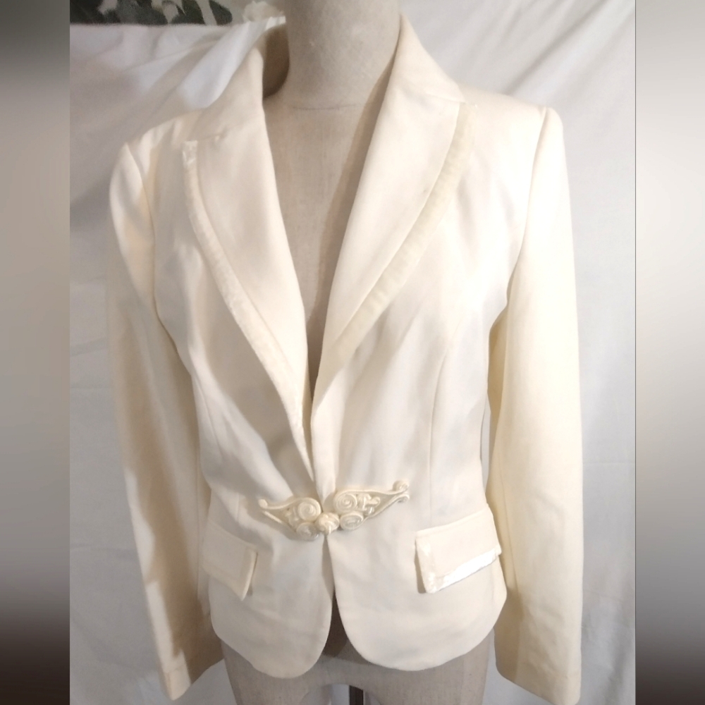Apostrophe Women Blazer, Ivory, Spread Collar Velour Trim Pckts/Embroid Bttn,6-8
